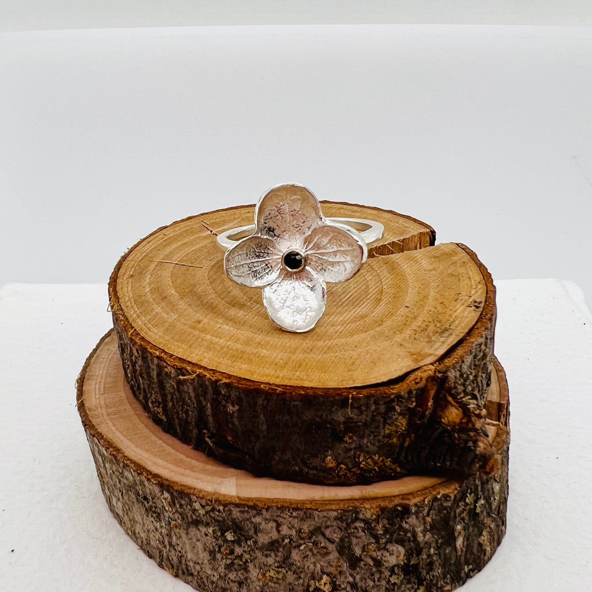 Green Tourmaline Small Hydrangea Ring