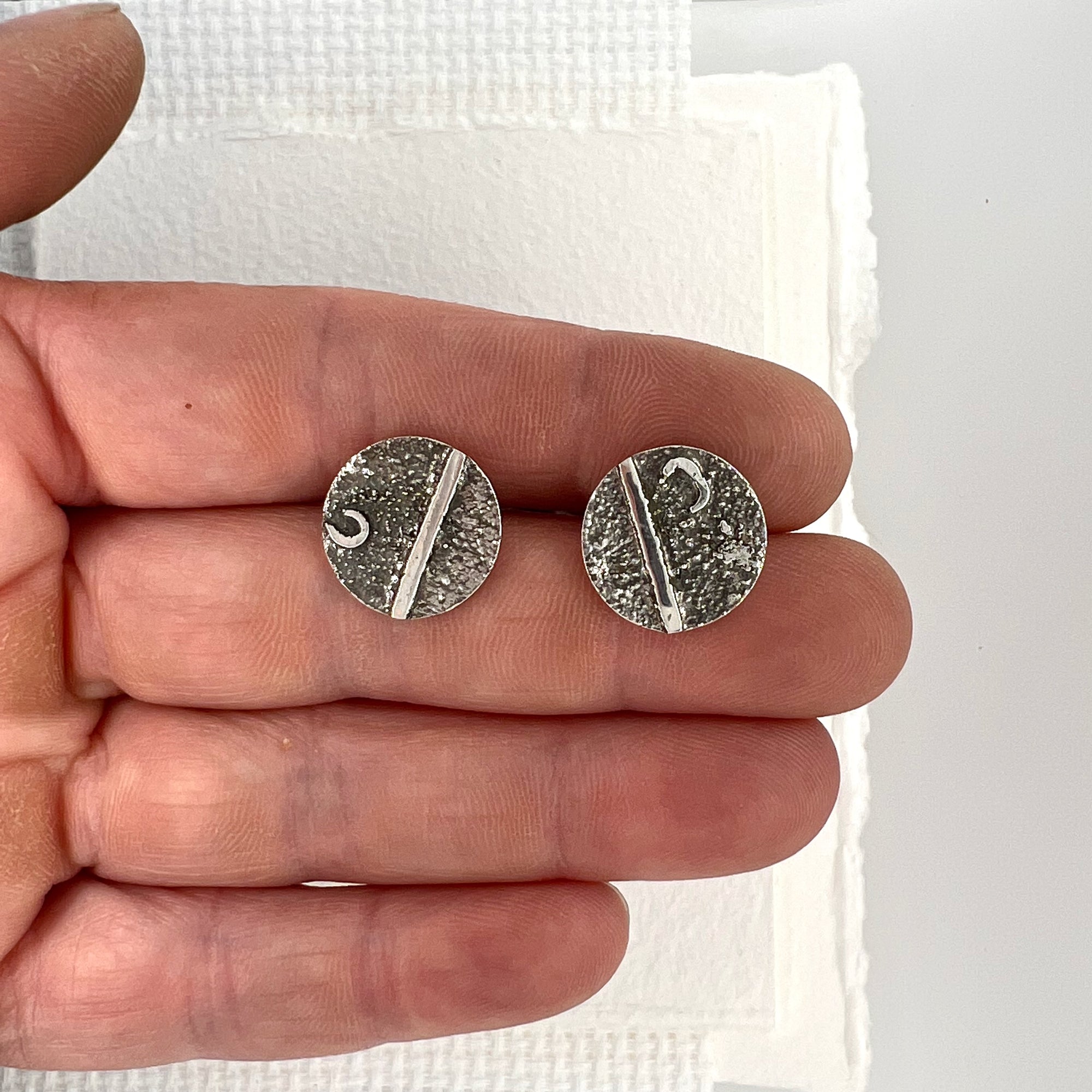 Stardust Circle Stud Earrings