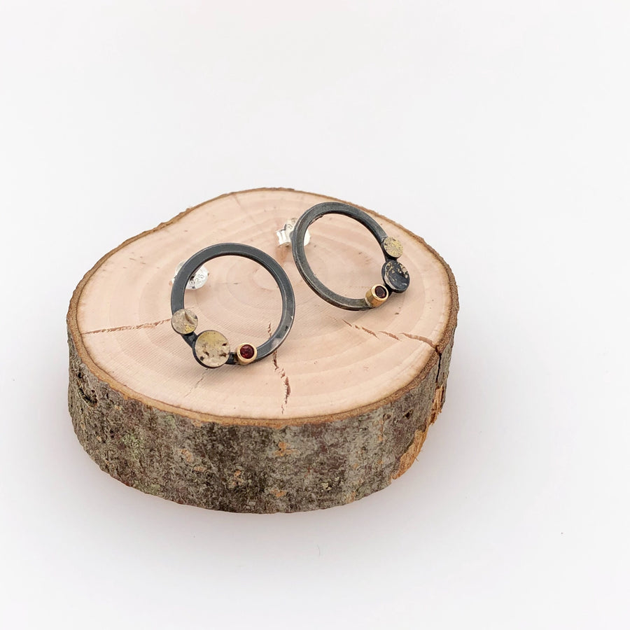 Black, Gold and Garnet Round Stud Earrings