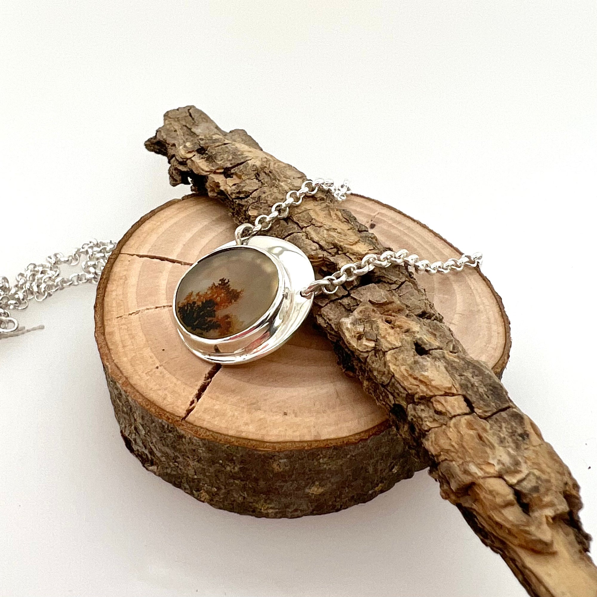 Dendritic Agate Round Necklace