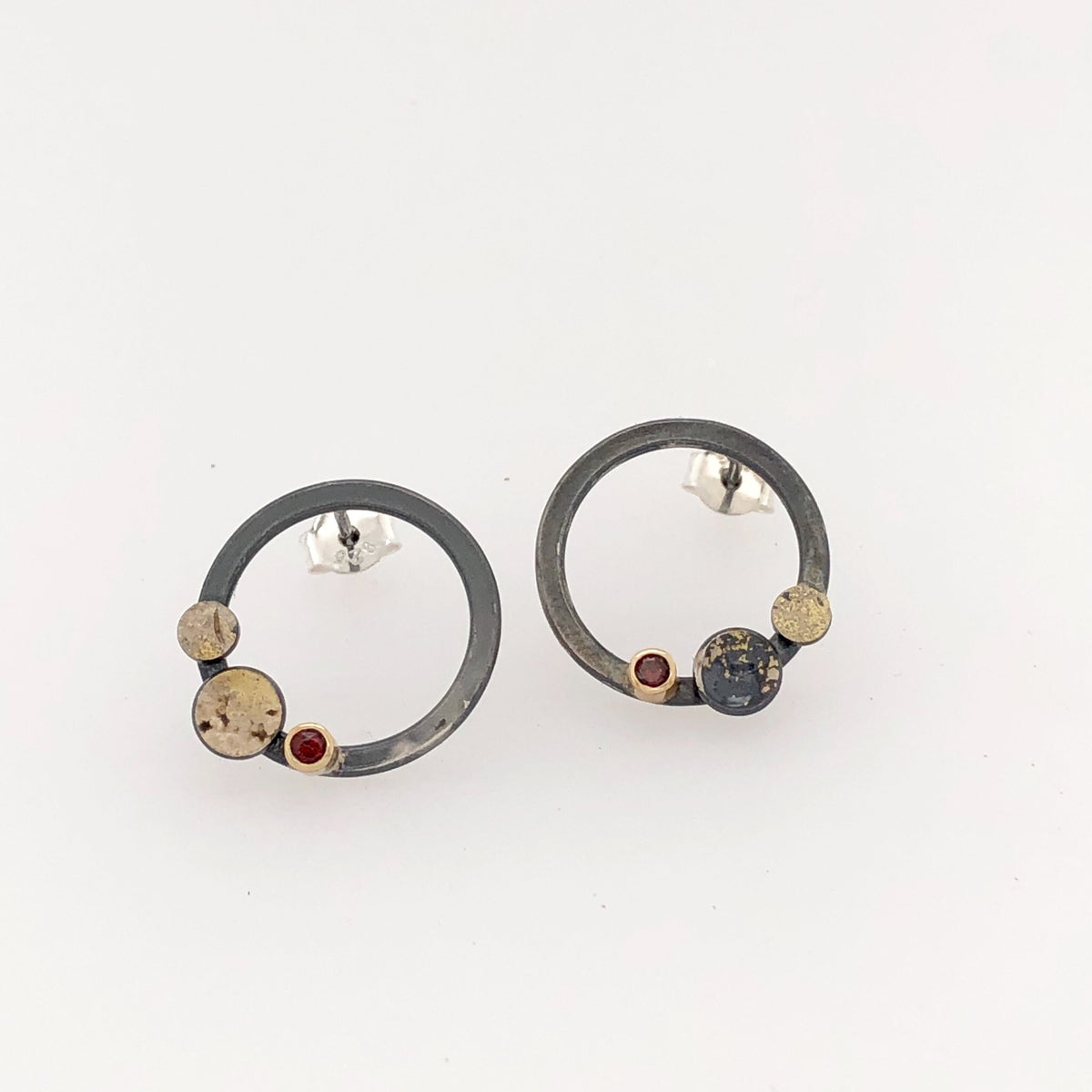 Black, Gold and Garnet Round Stud Earrings