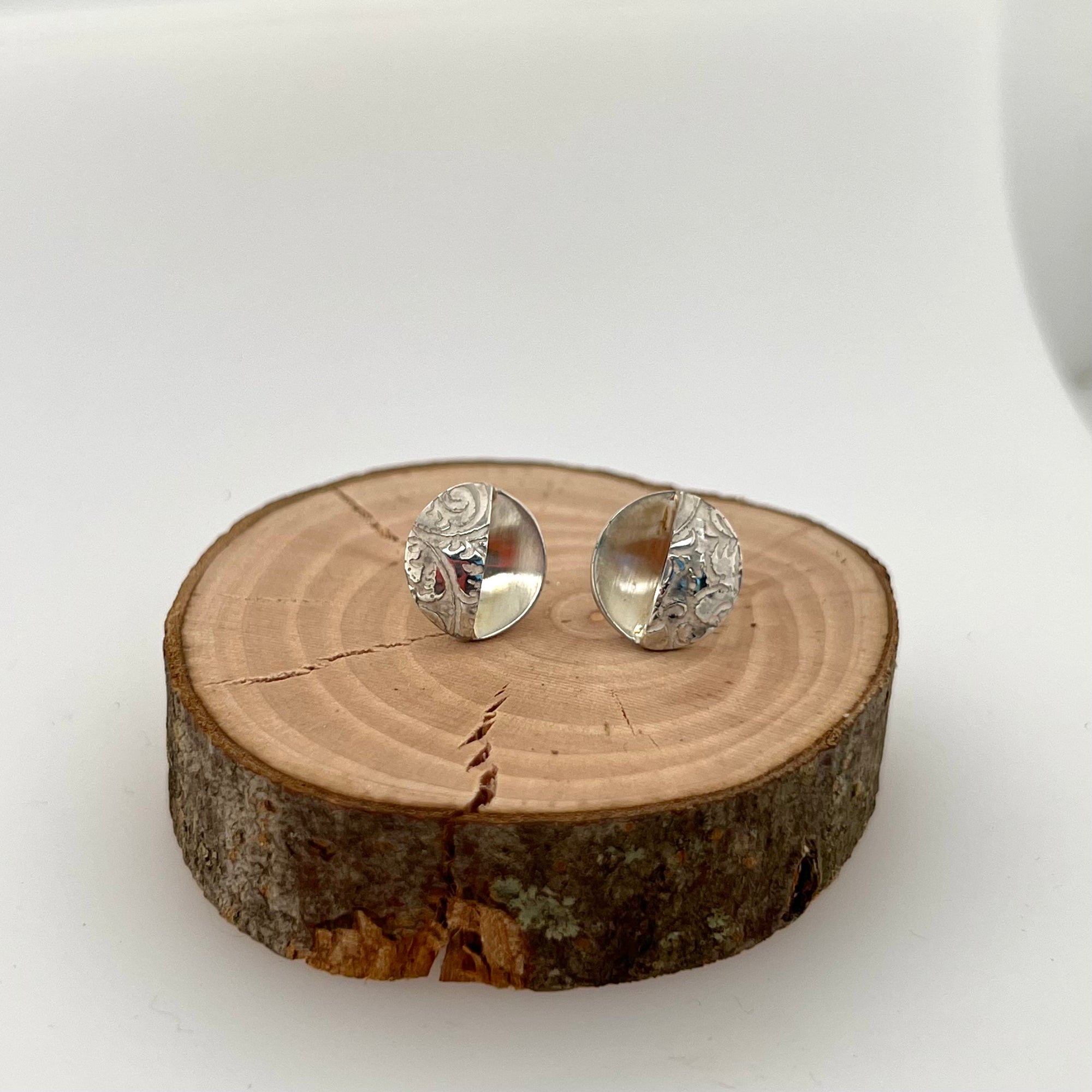 Contrasting Florals Bright Open Circle Studs