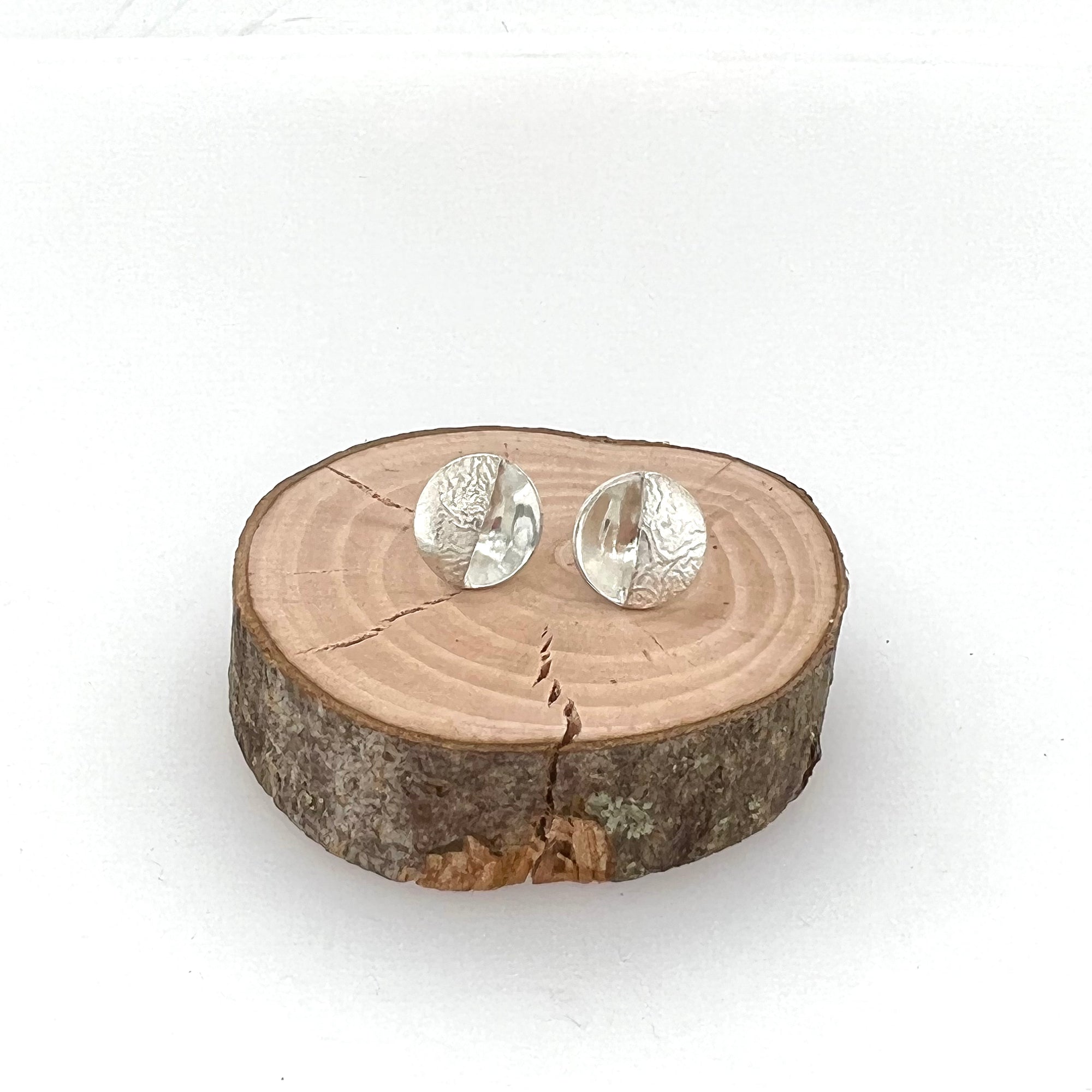 Reticulated Landscapes Open Studs