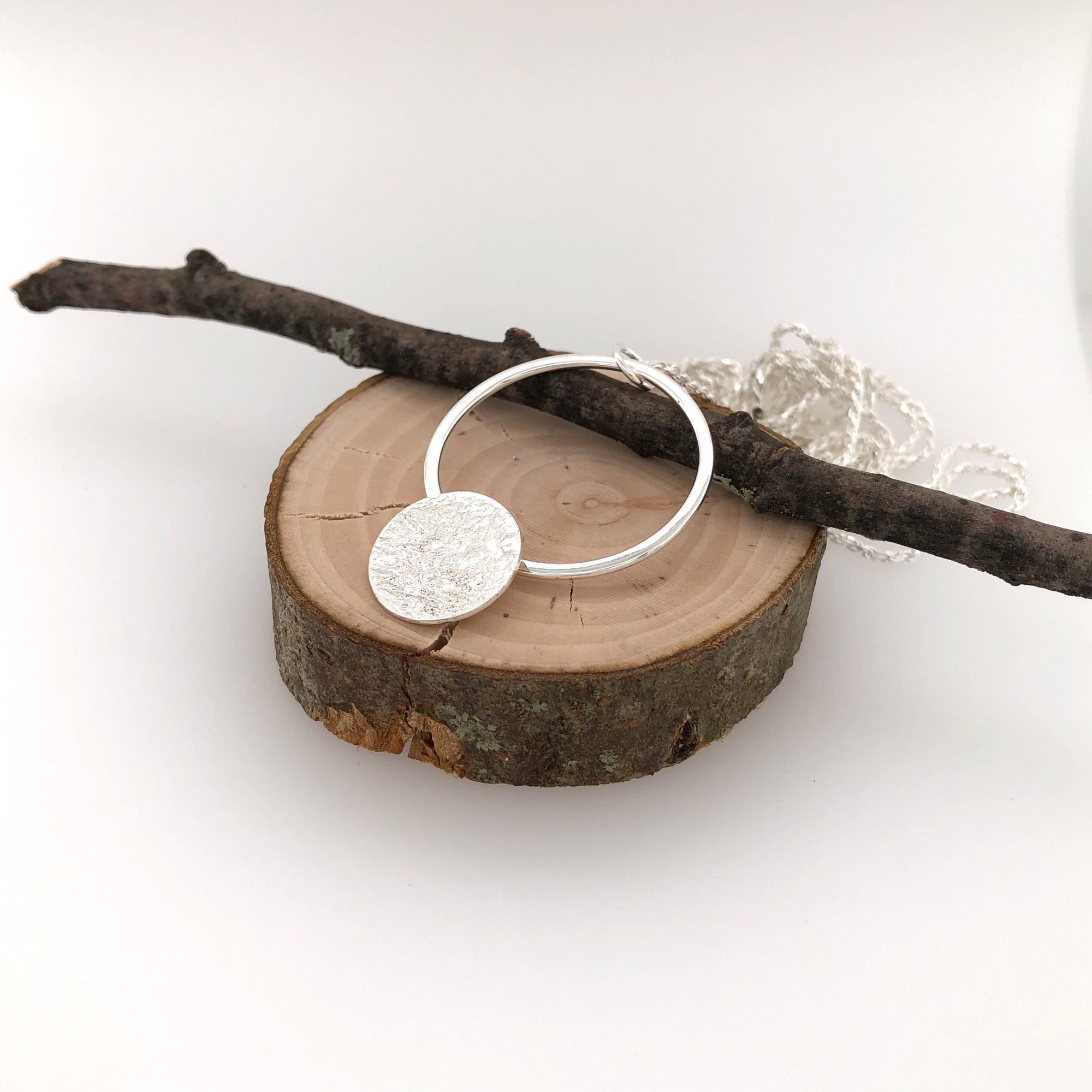 Reticulated Landscape Drop Long Pendant