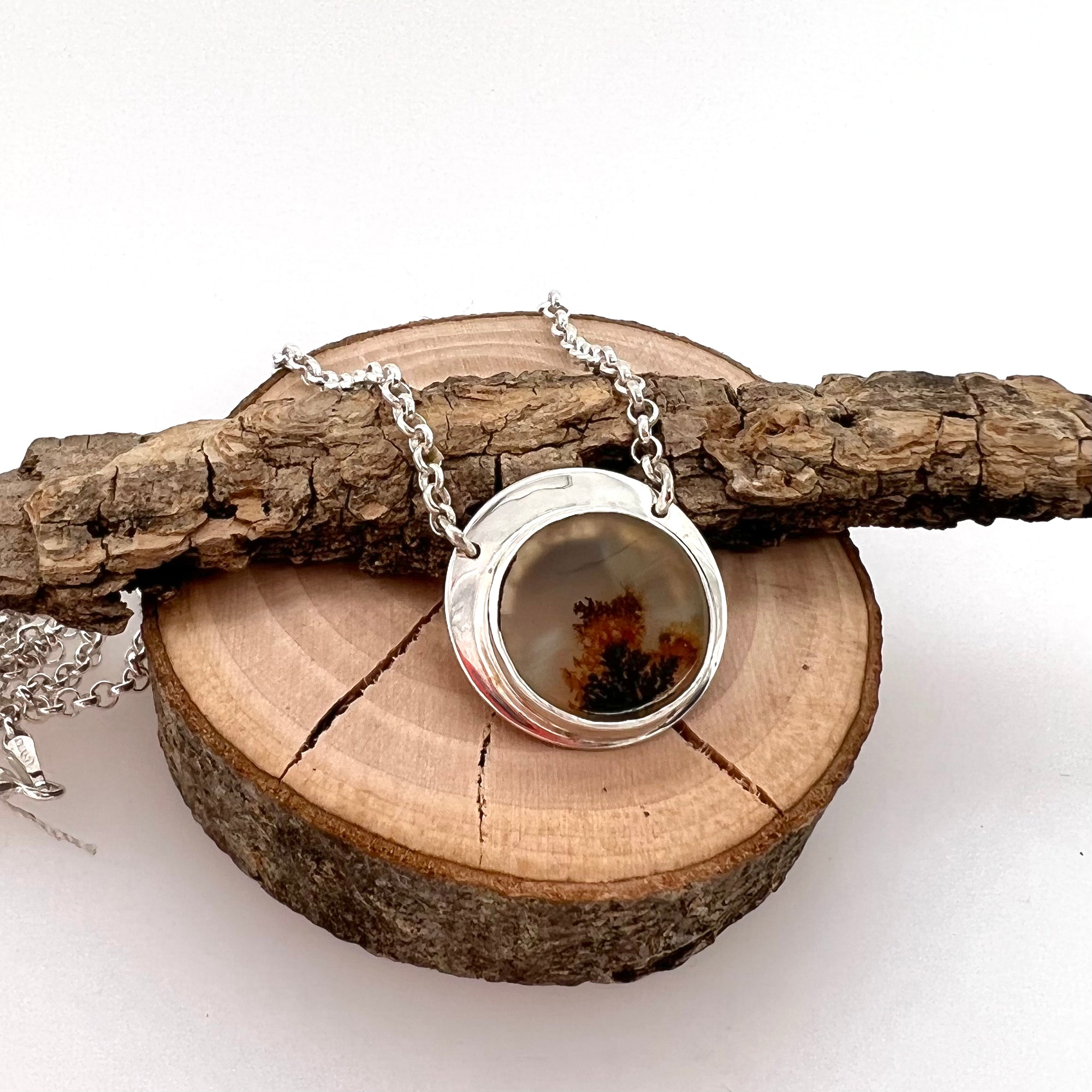 Dendritic Agate Round Necklace