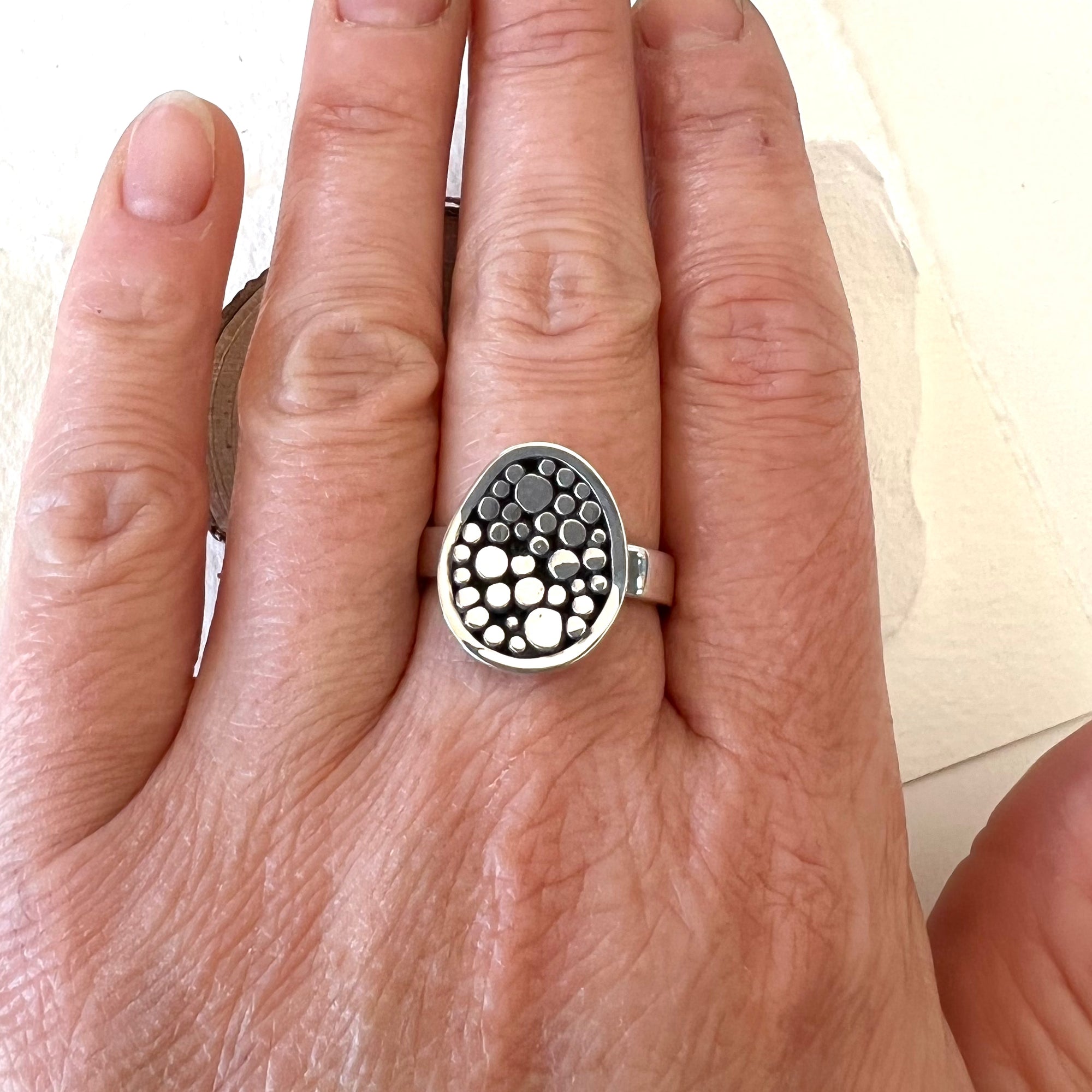 Pebbles Ring Wide Band