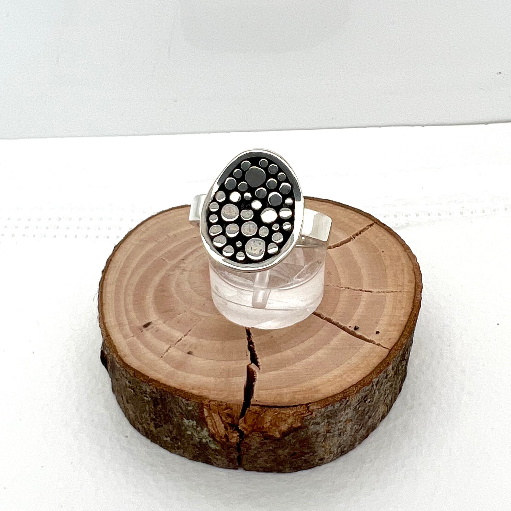 Pebbles Ring Wide Band