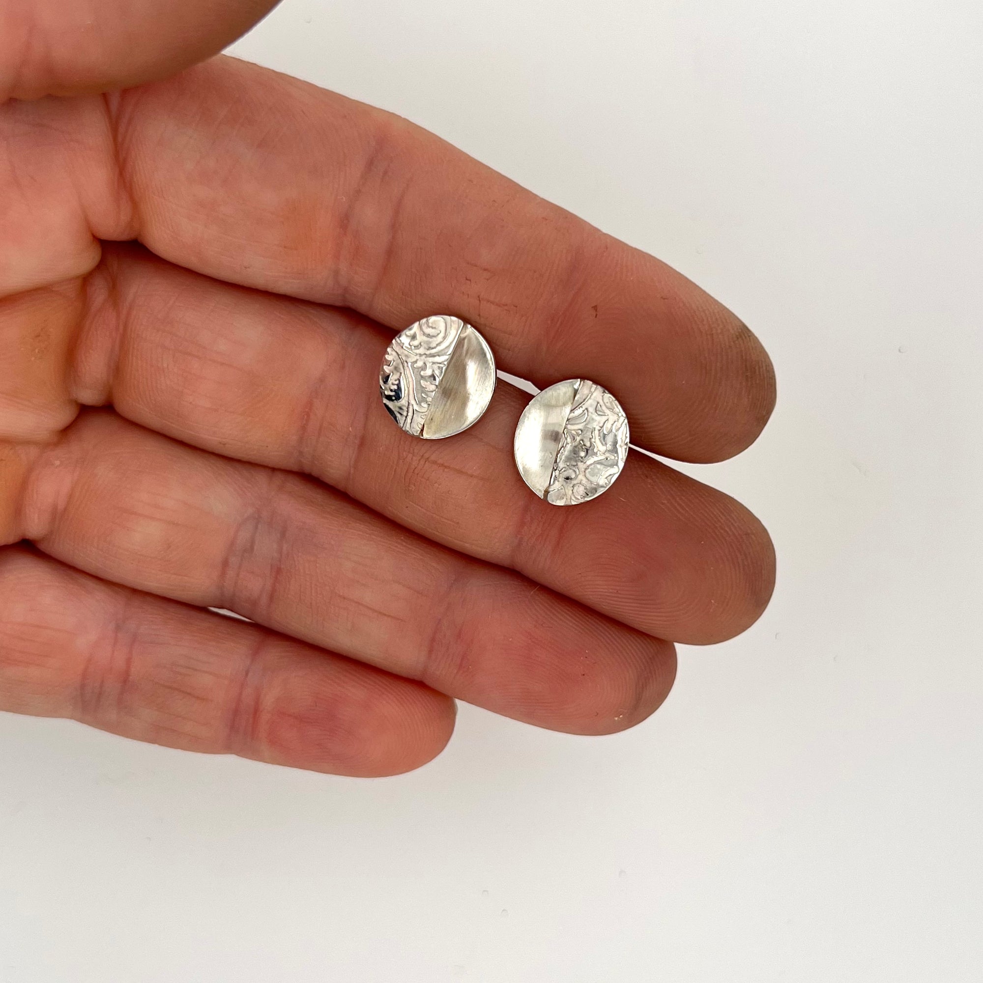 Contrasting Florals Bright Open Circle Studs